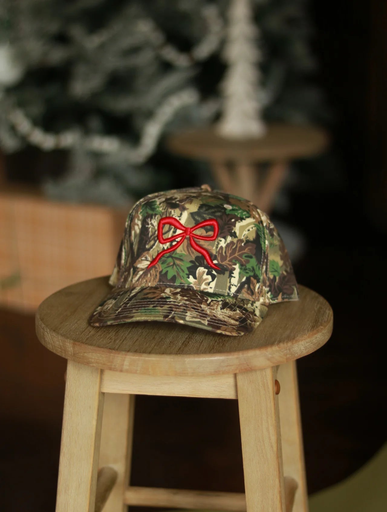 Red Bow Trucker