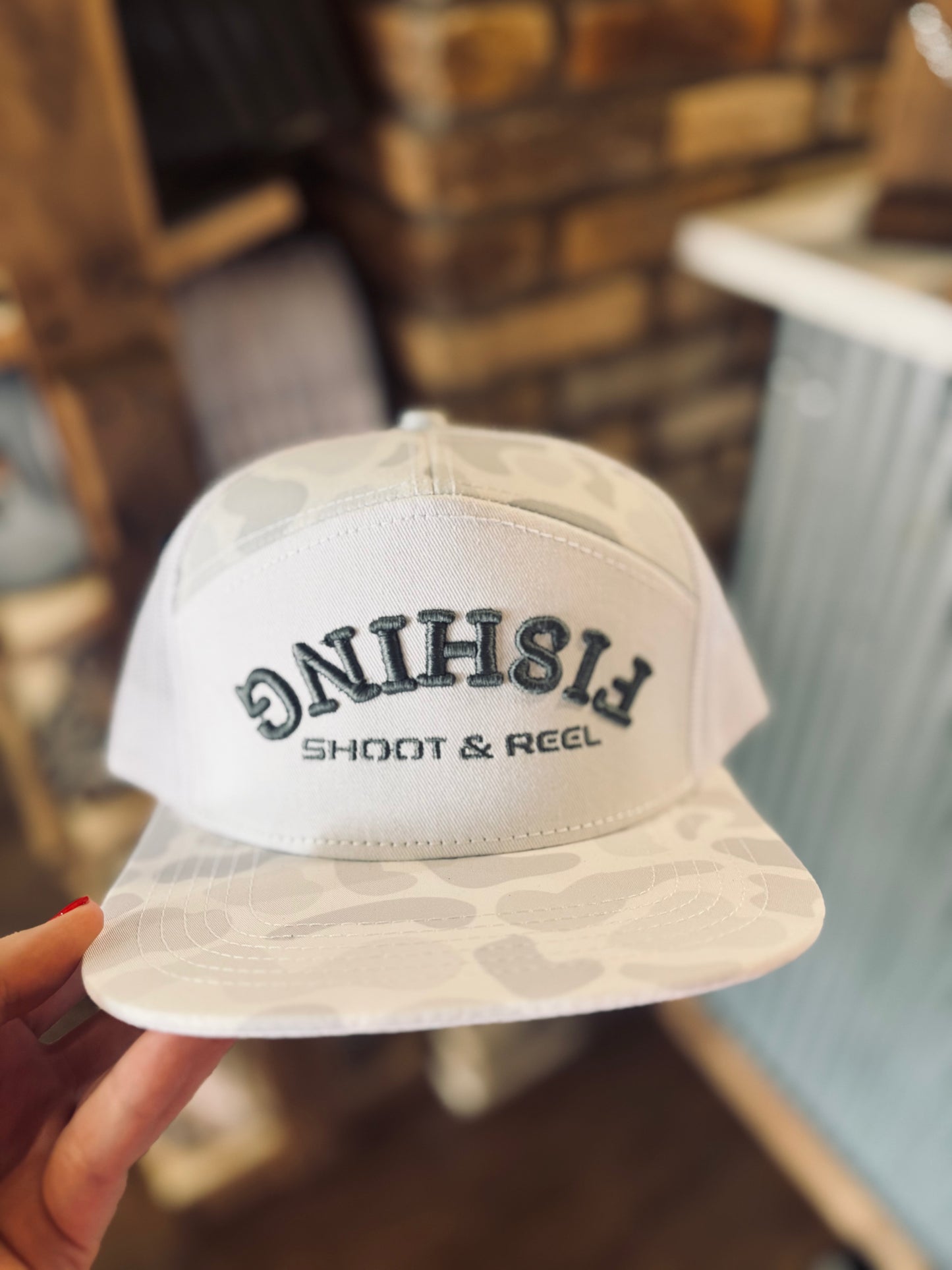 Shoot & Reel Sneaux White Fishing Hat
