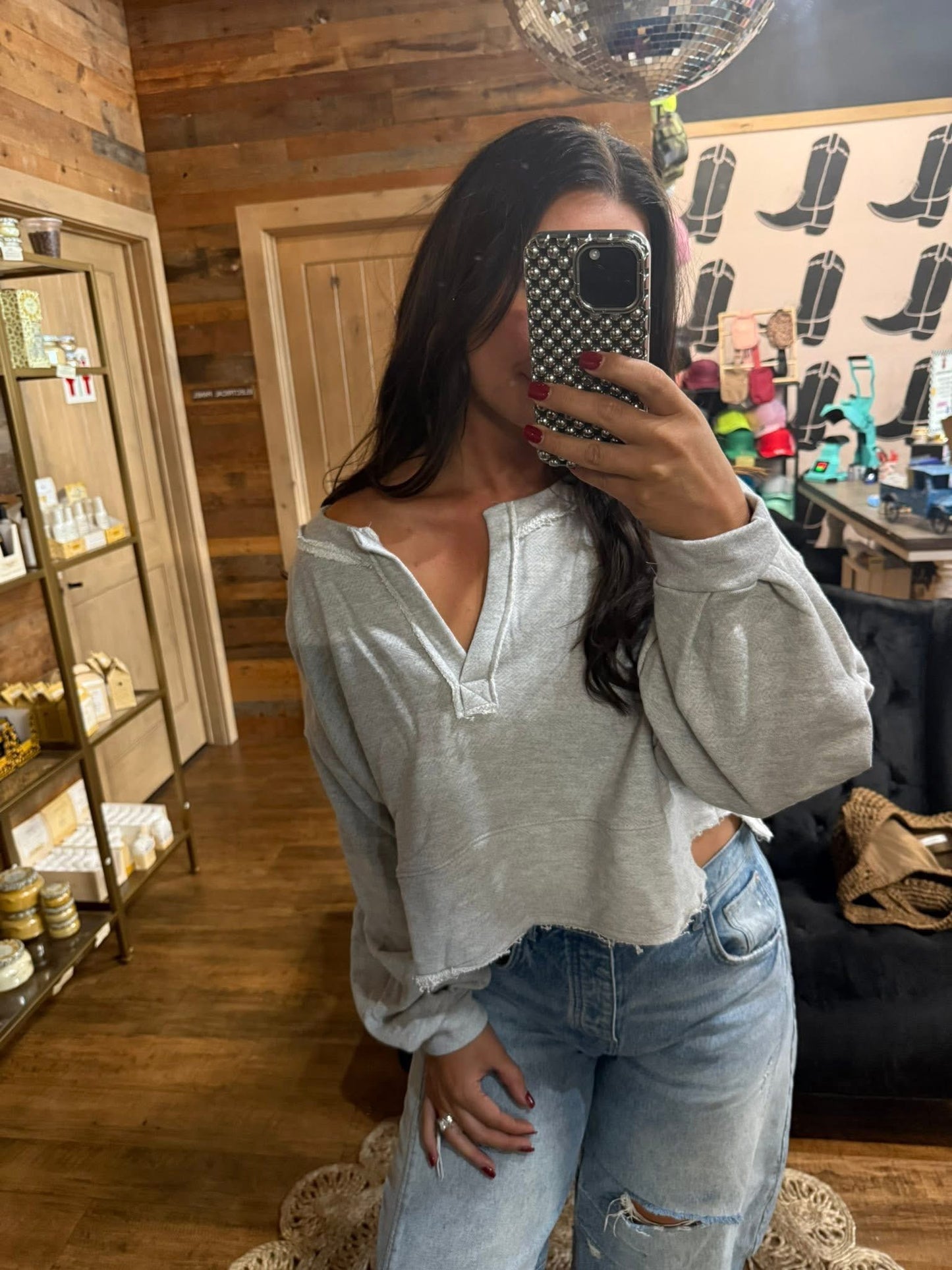 Lantern Sleeve V Top