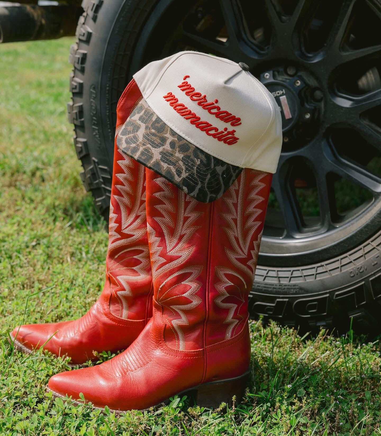 'Merican Mamacita - Leopard Vintage Trucker Hat