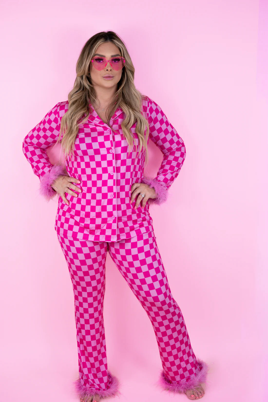 BUBBLEGUM CHECKERS WOMEN’S RELAXED FLARE FEATHERED DREAM SET