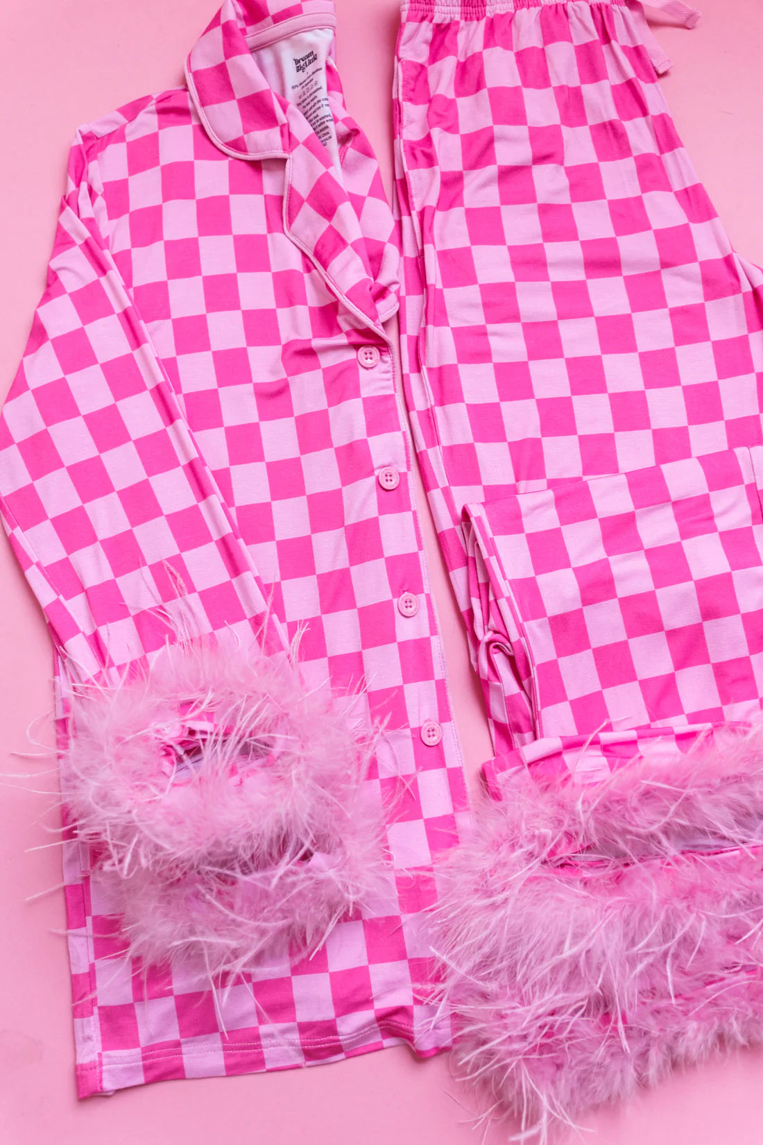 BUBBLEGUM CHECKERS WOMEN’S RELAXED FLARE FEATHERED DREAM SET