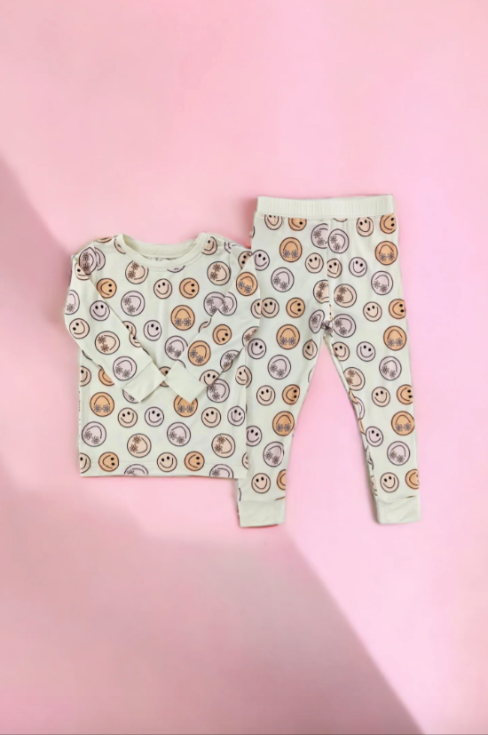 Groovy Smiley Bamboo Set