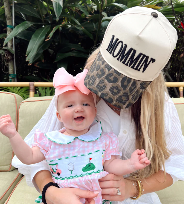 Mommin’ Vintage Trucker Hat