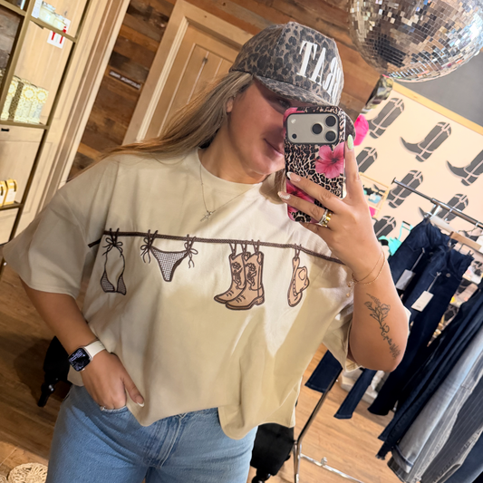 Sandy Boots Tee