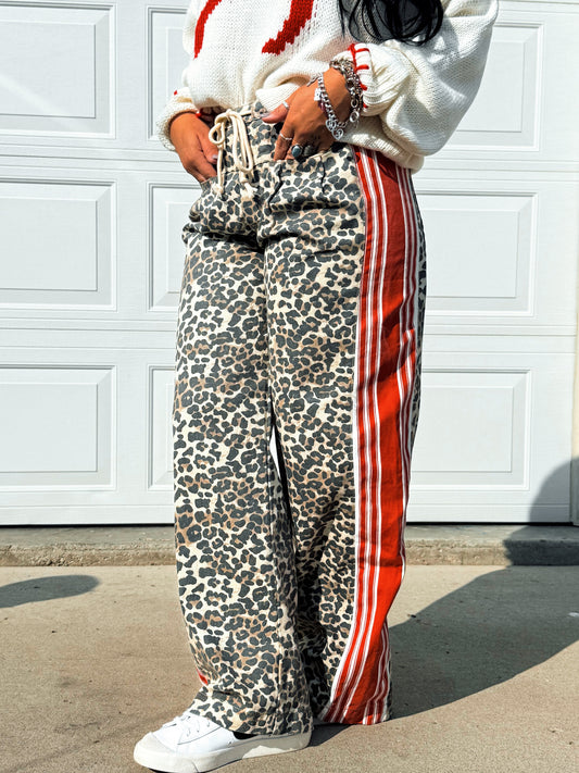 Run Wild Leopard Stripe Pant