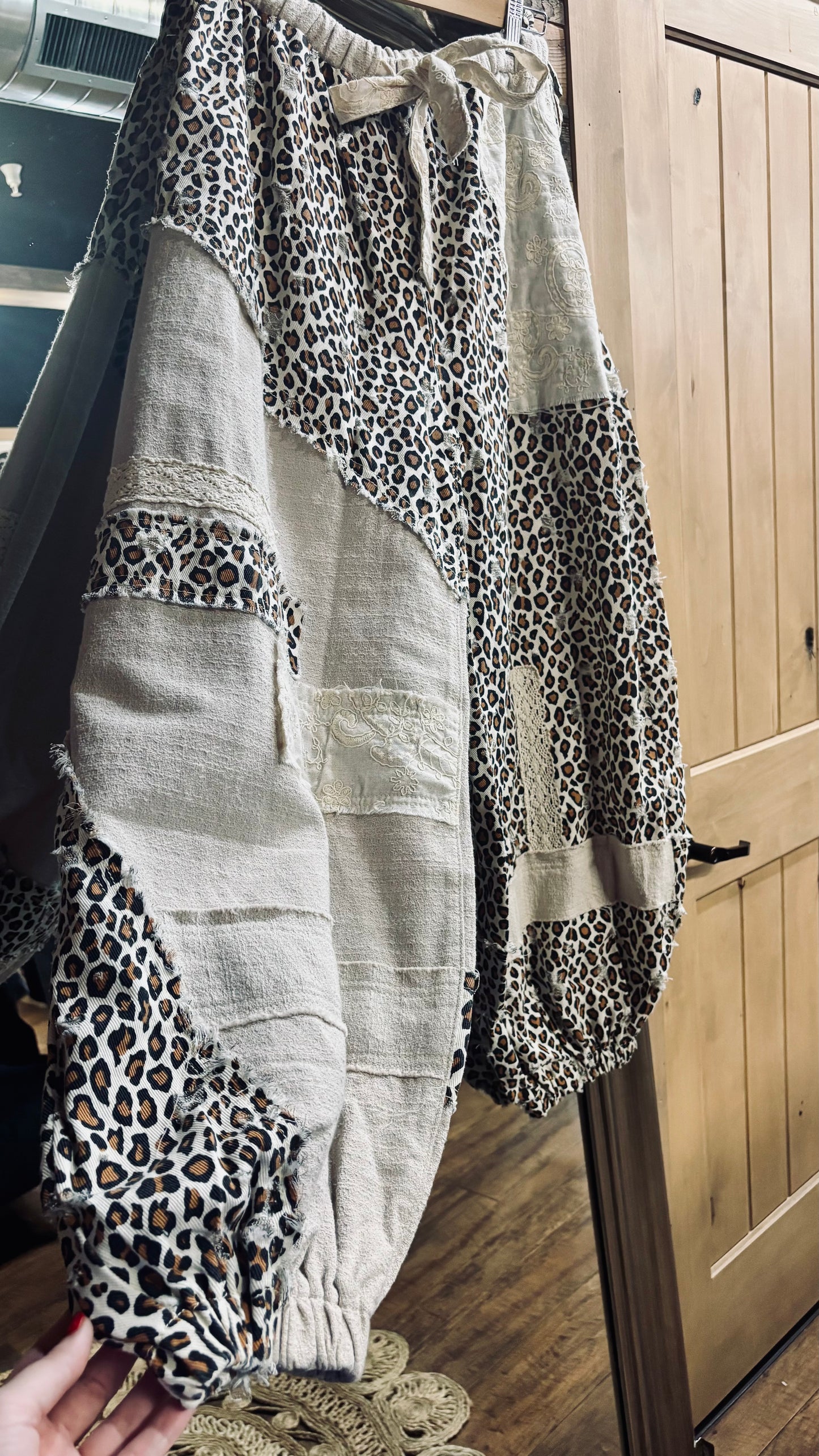 Leopard & Lace Elastic Waist Jogger