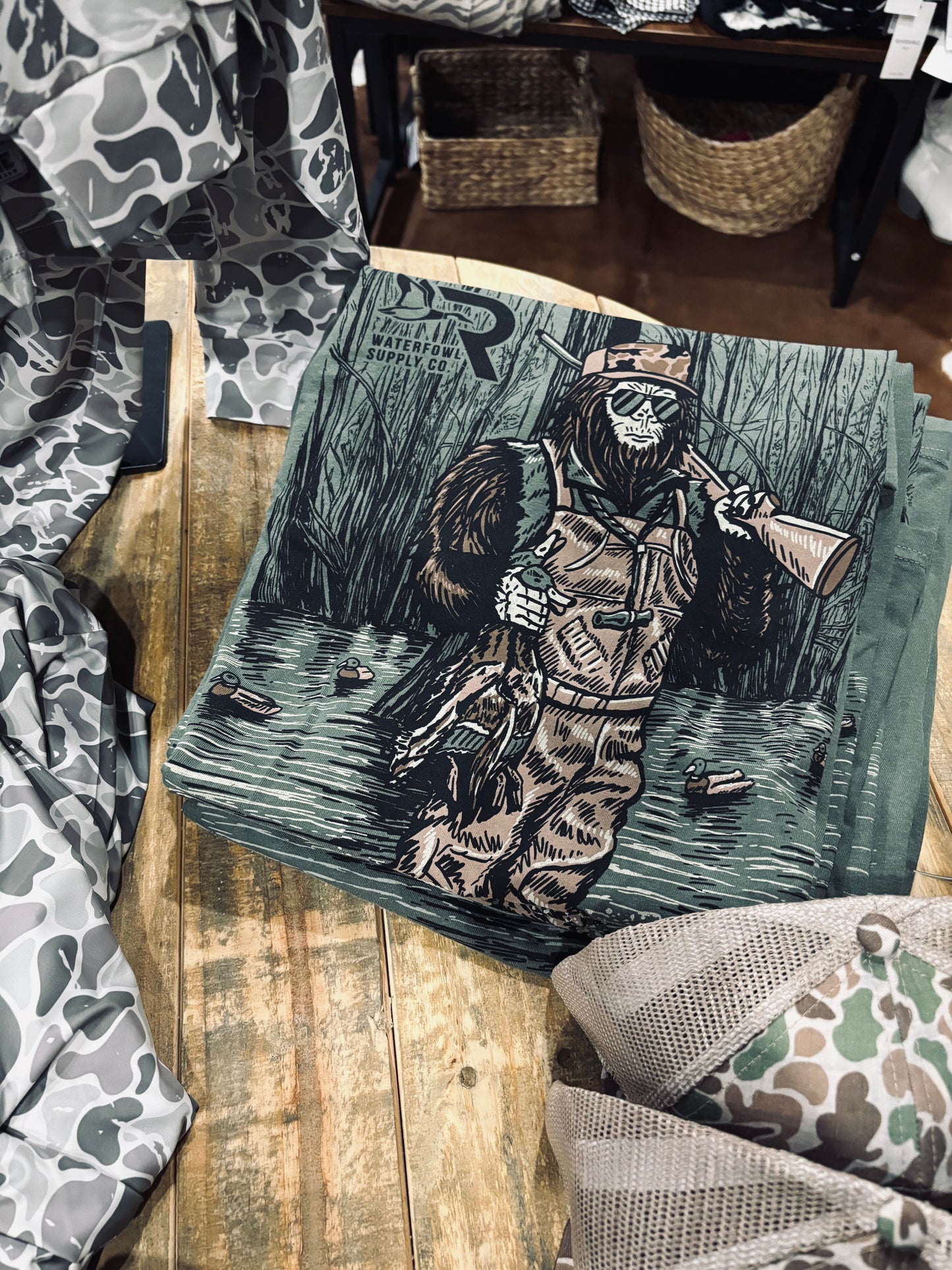 ROOST SASQUATCH TEE - ADULT