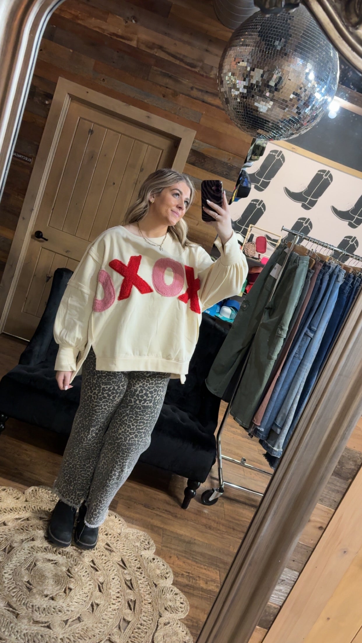 Hugs & Kisses Pullover