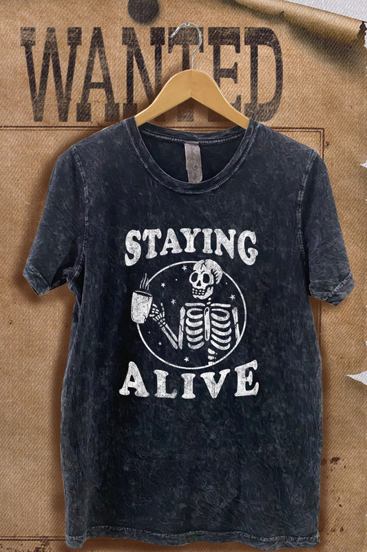 STAYIN' ALIVE INTAGE MINERAL VINTAGE GRAPHIC